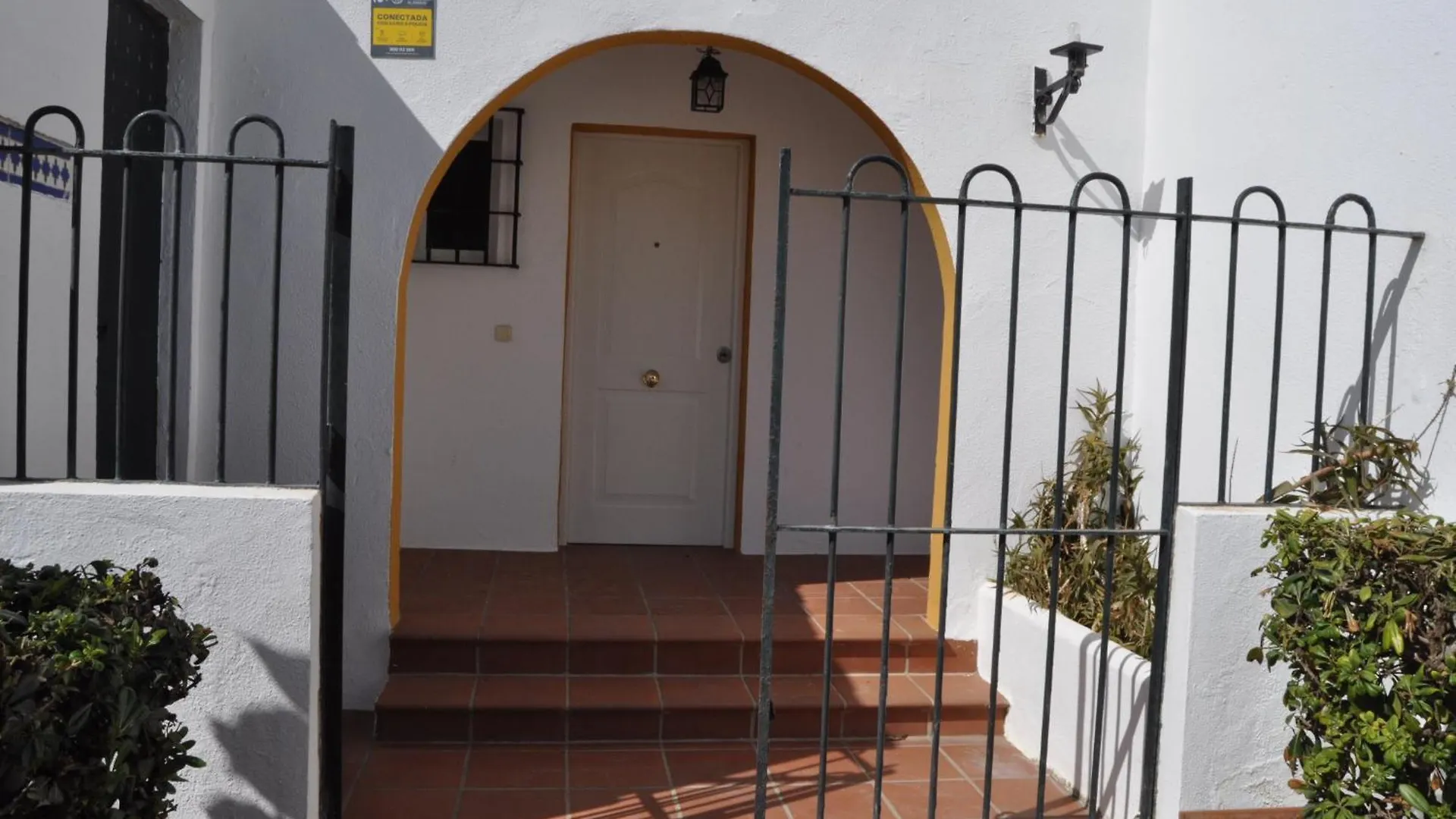Adosado En La Bahia De Casares Villa Semesterbostad
