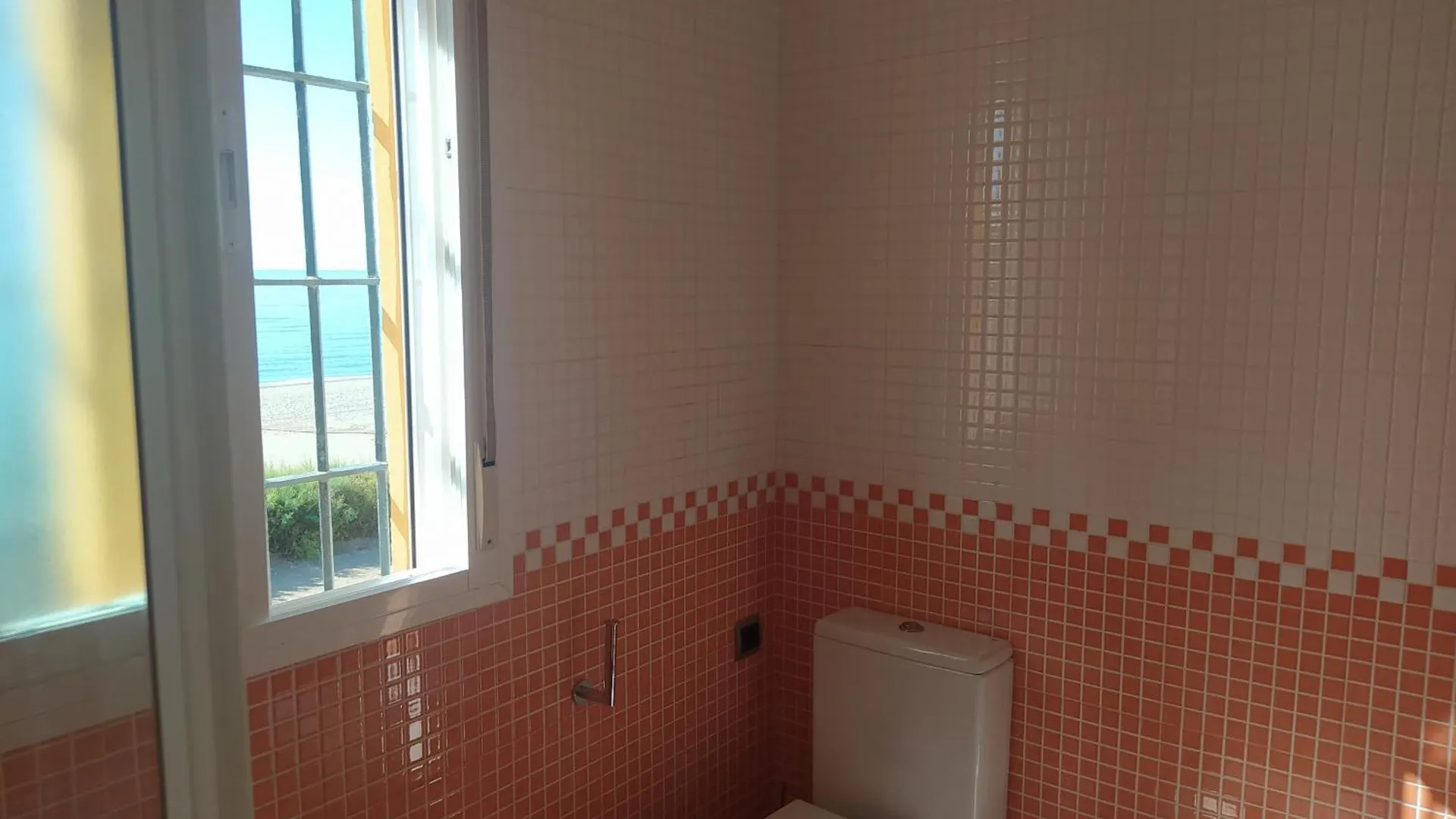 Adosado En La Bahia De Casares Villa
